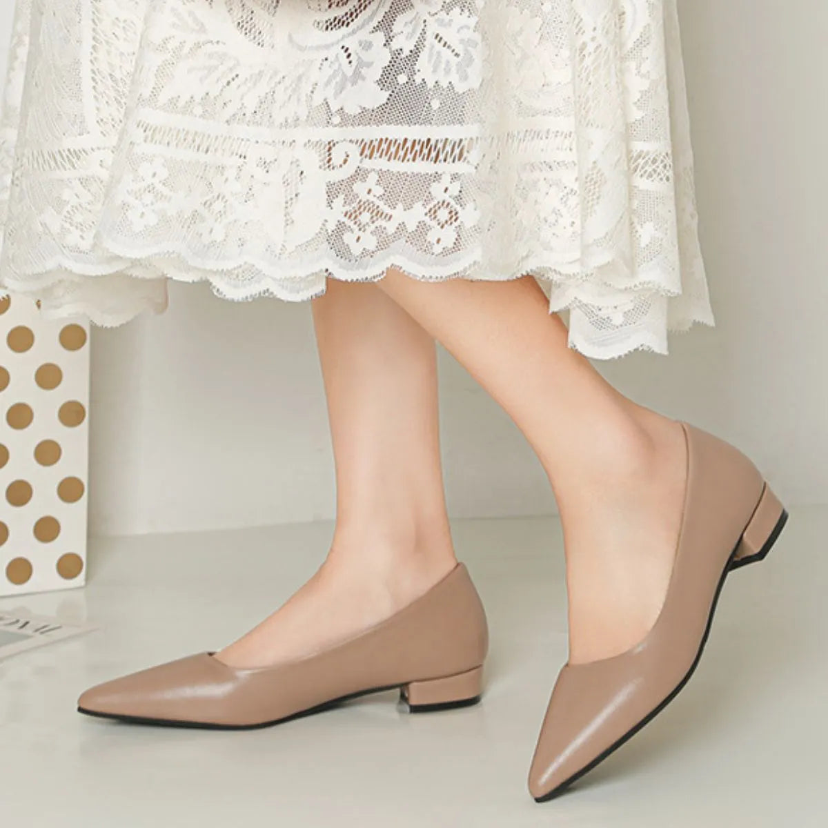 Pointed Toe Low Heel Pump - Fashorio