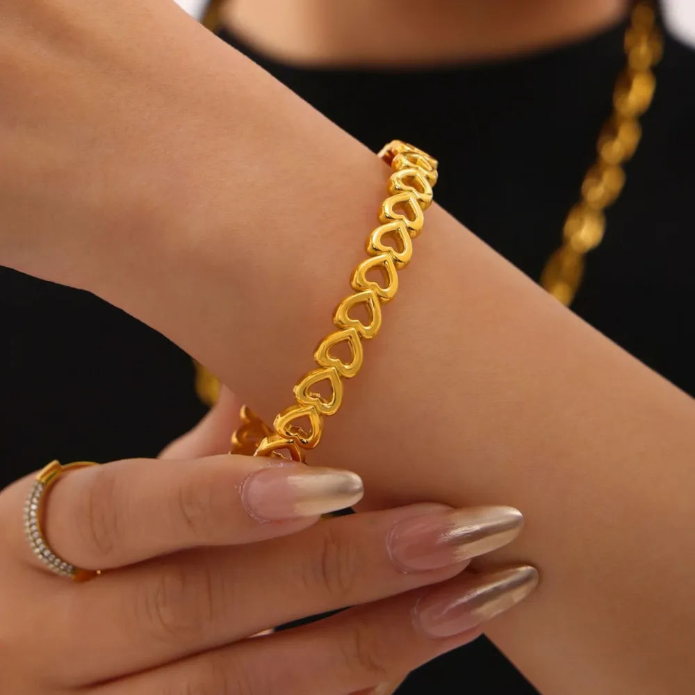 18K Gold-Plated Stainless Steel Heart Bracelet - Fashorio