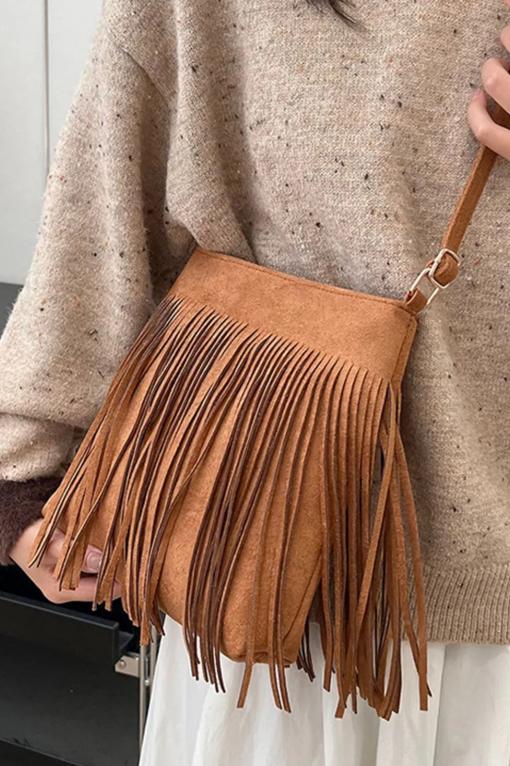 Suede Fringe Shoulder Bag - Fashorio
