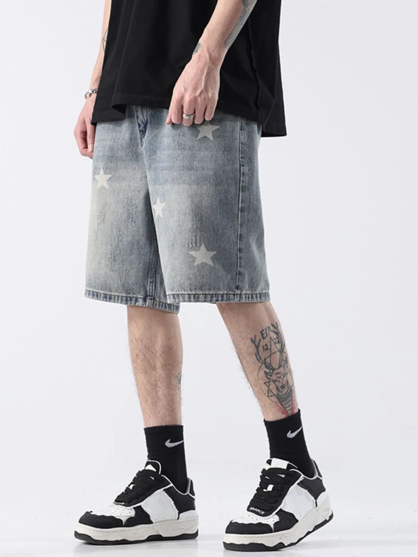 Men's Distressed Star Print Denim Shorts - Fashorio