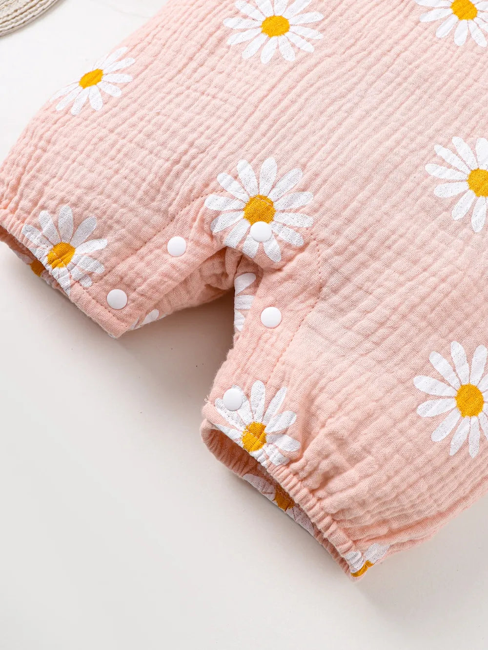 Children's Daisy Textured Wide Strap Romper and Hat Set - Fashorio