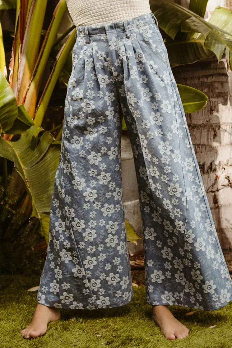BiBi Floral Texture Wide Leg Jeans - Fashorio