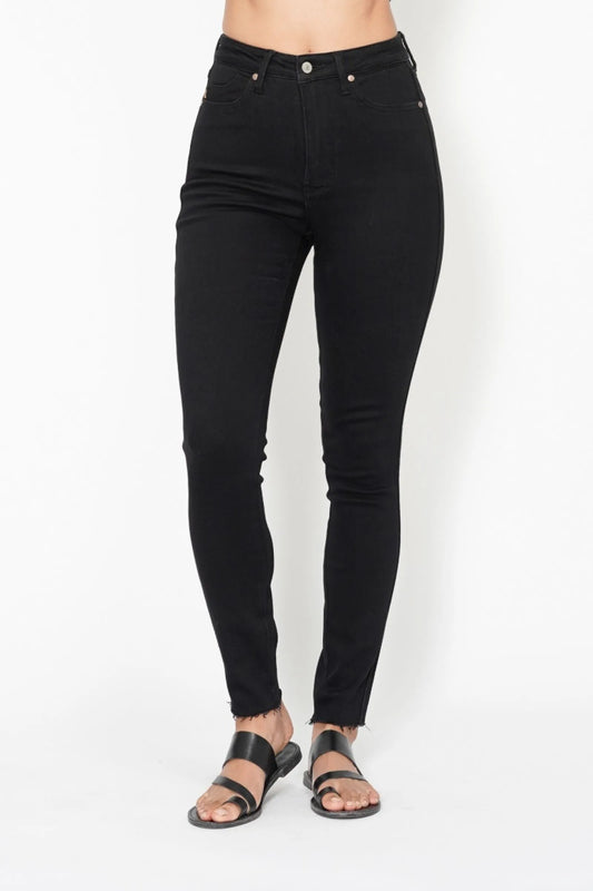 Judy Blue Full Size High Waisted Tummy Control Shield Pockets Skinny Jeans Plus Size Black - Fashorio