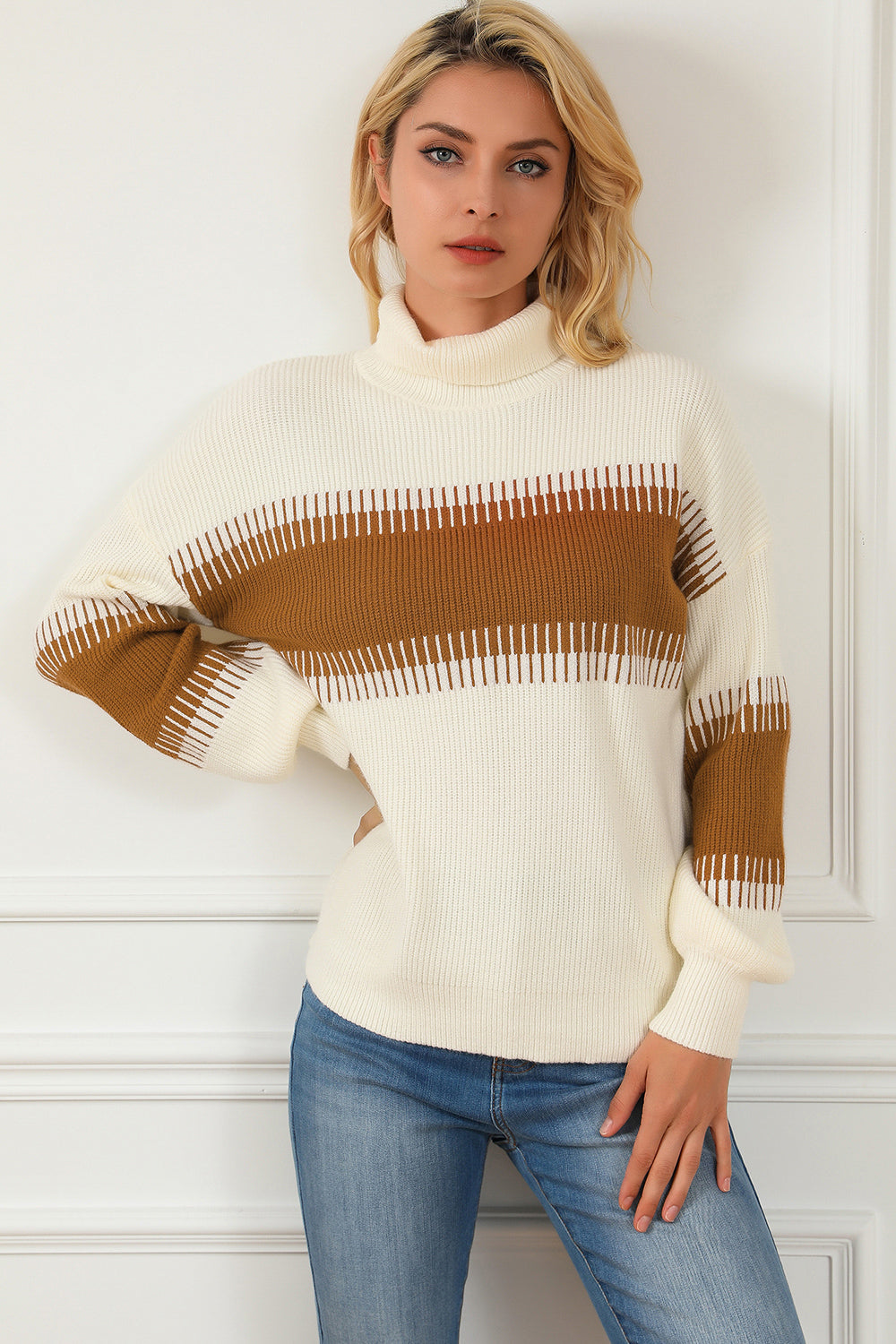 Contrast Turtleneck Long Sleeve Sweater - Fashorio