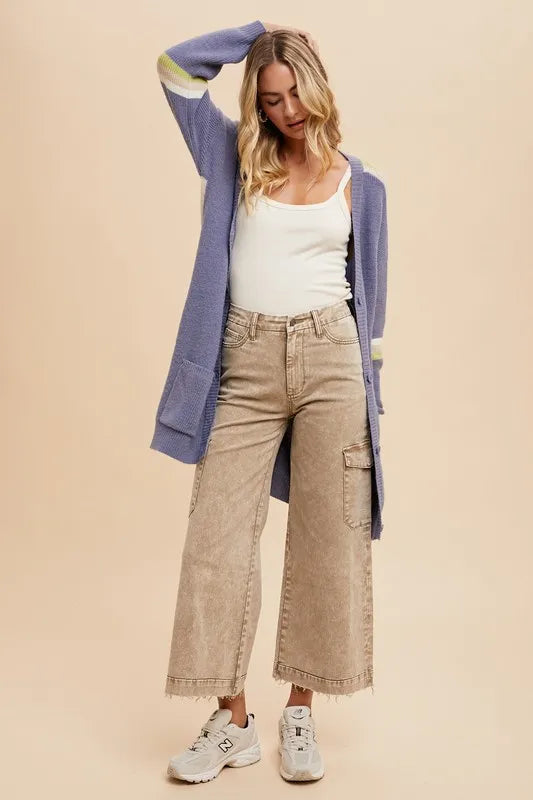 Annie Wear Raw Hem Wide Leg Jeans with Cargo Pockets – Trendy Denim - Fashorio