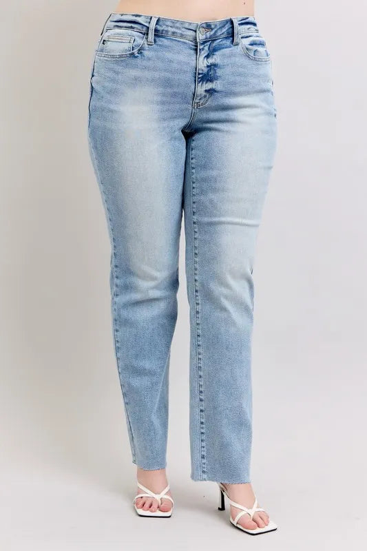 Judy Blue Full Size Mid Rise Light Wash Dad Jeans Plus Size - Fashorio