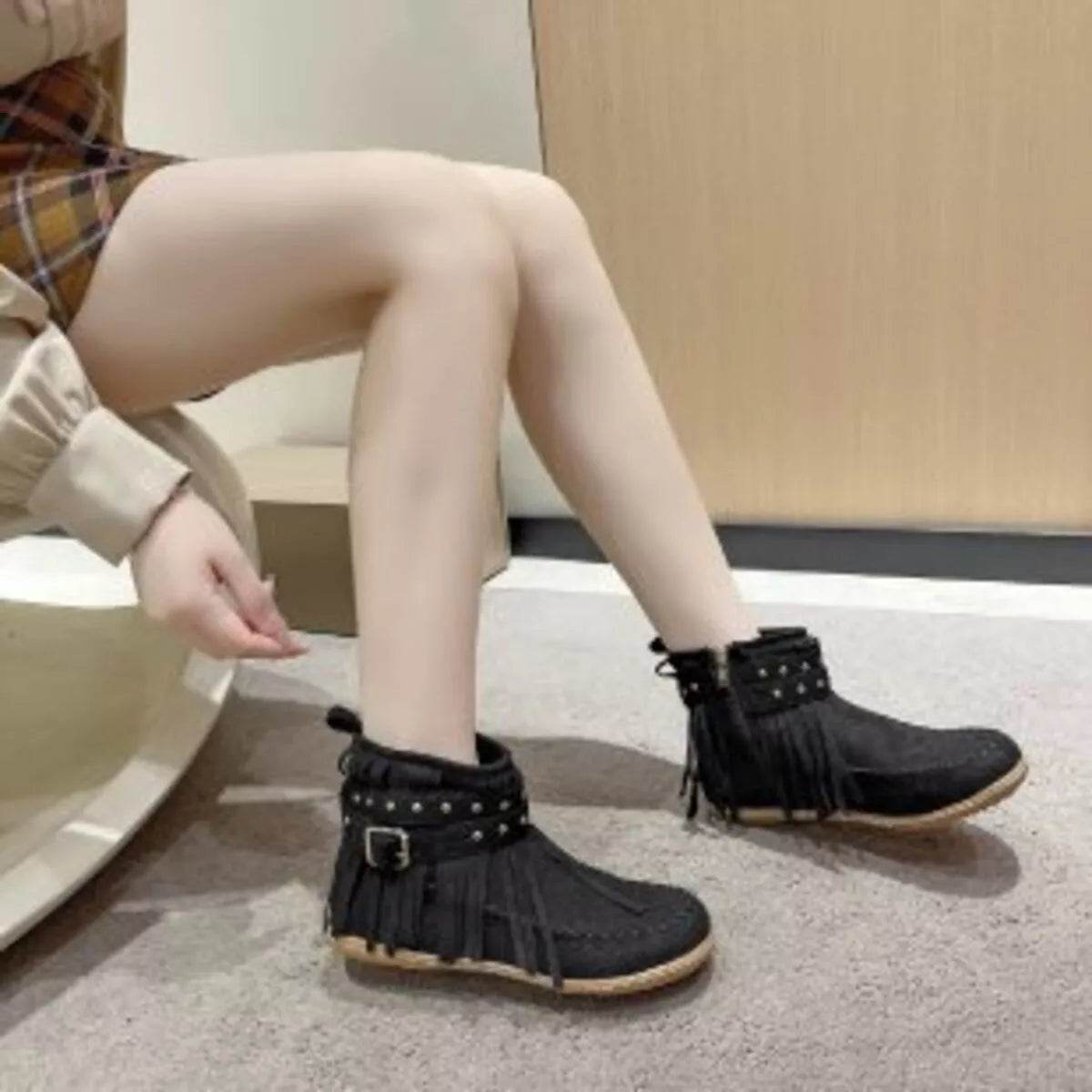 Fringe Round Toe Boots - Fashorio