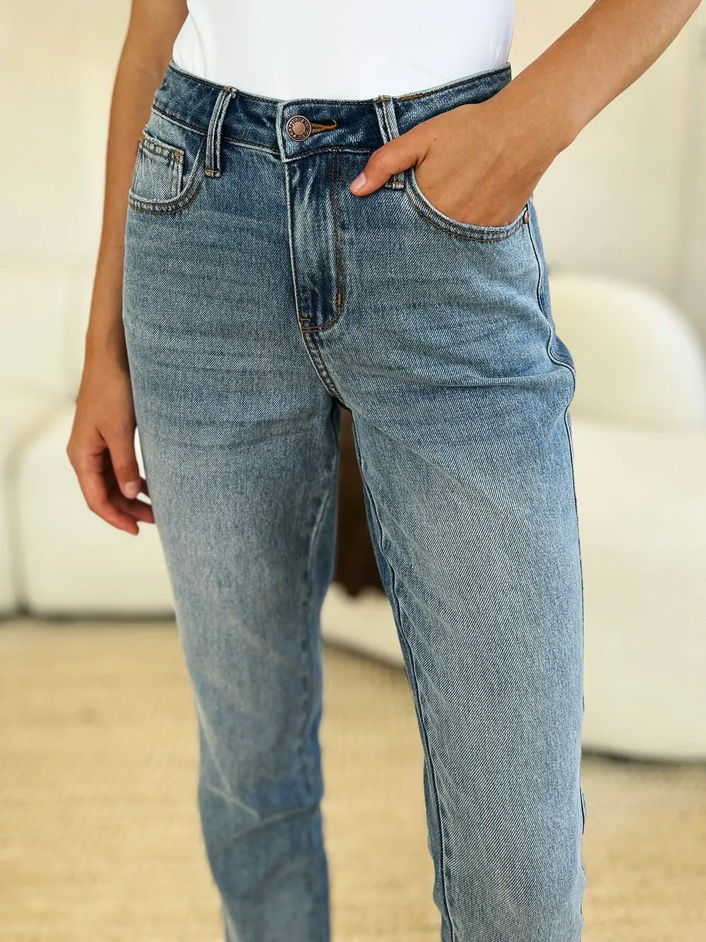 Judy Blue Full Size Mid Rise Rigid Magic Release Hem Jeans - Fashorio