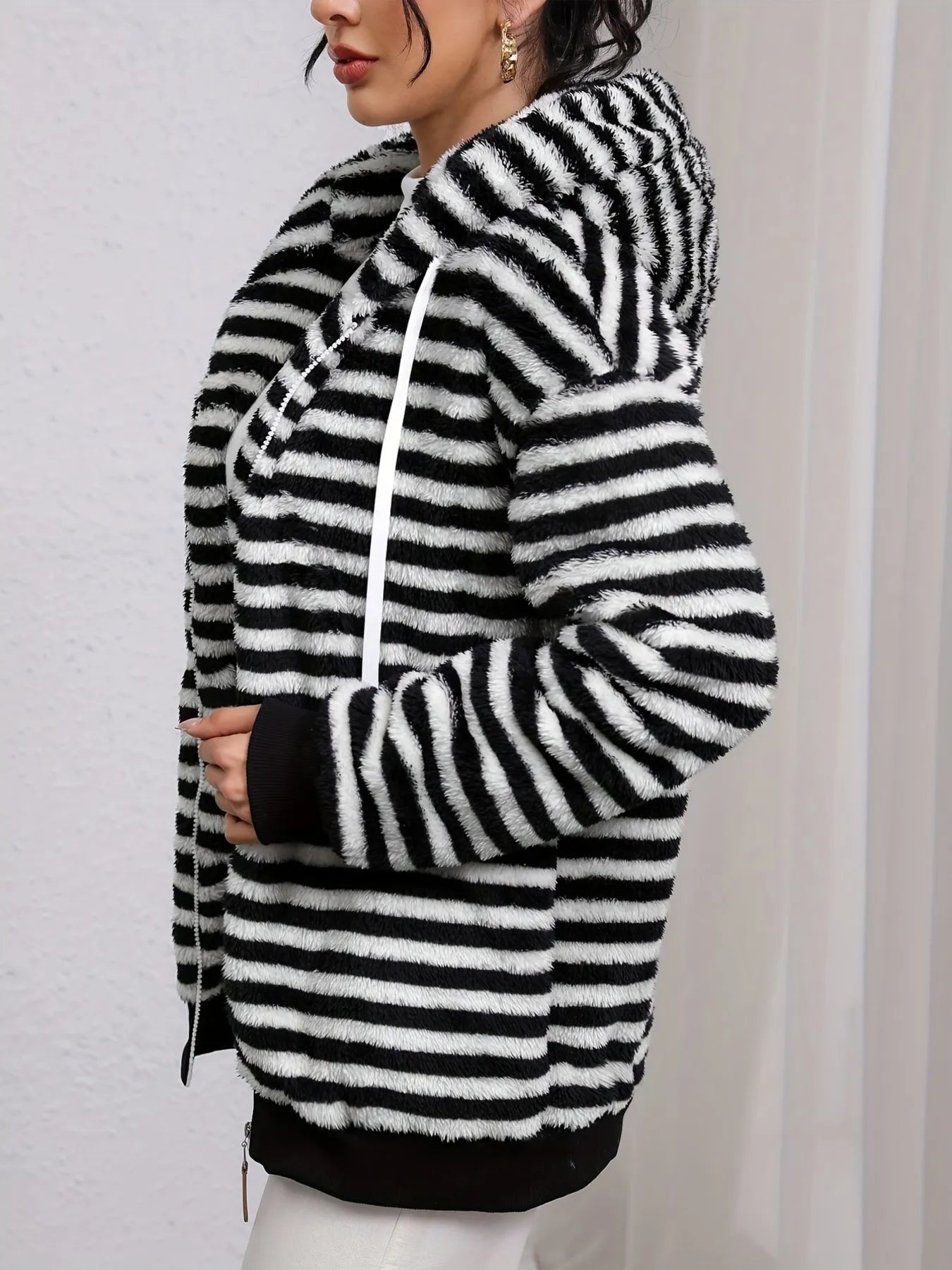 Striped Fuzzy Zip Up Hooded Outerwear - Fashorio