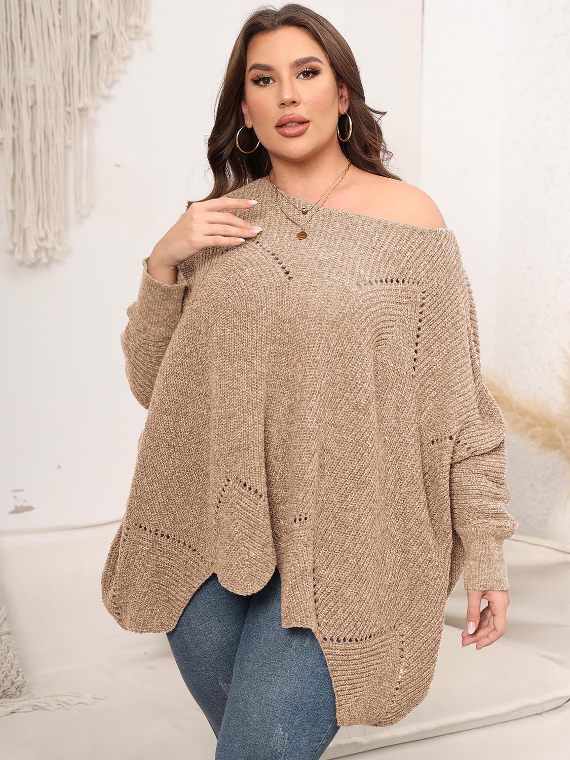 Plus Size Round Neck Batwing Sleeve Sweater - Fashorio