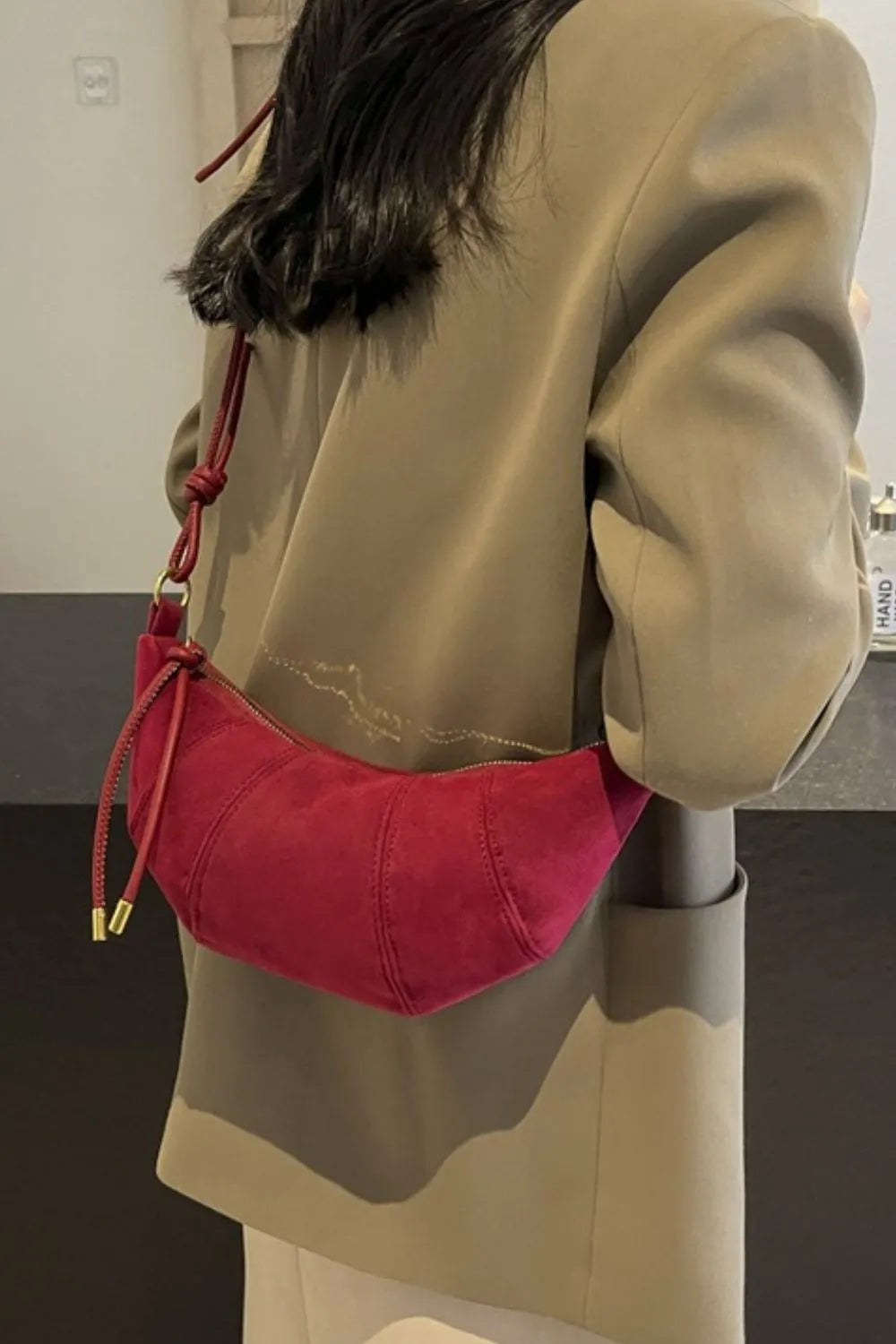 PU Leather Strap Suede Shoulder Bag - Fashorio