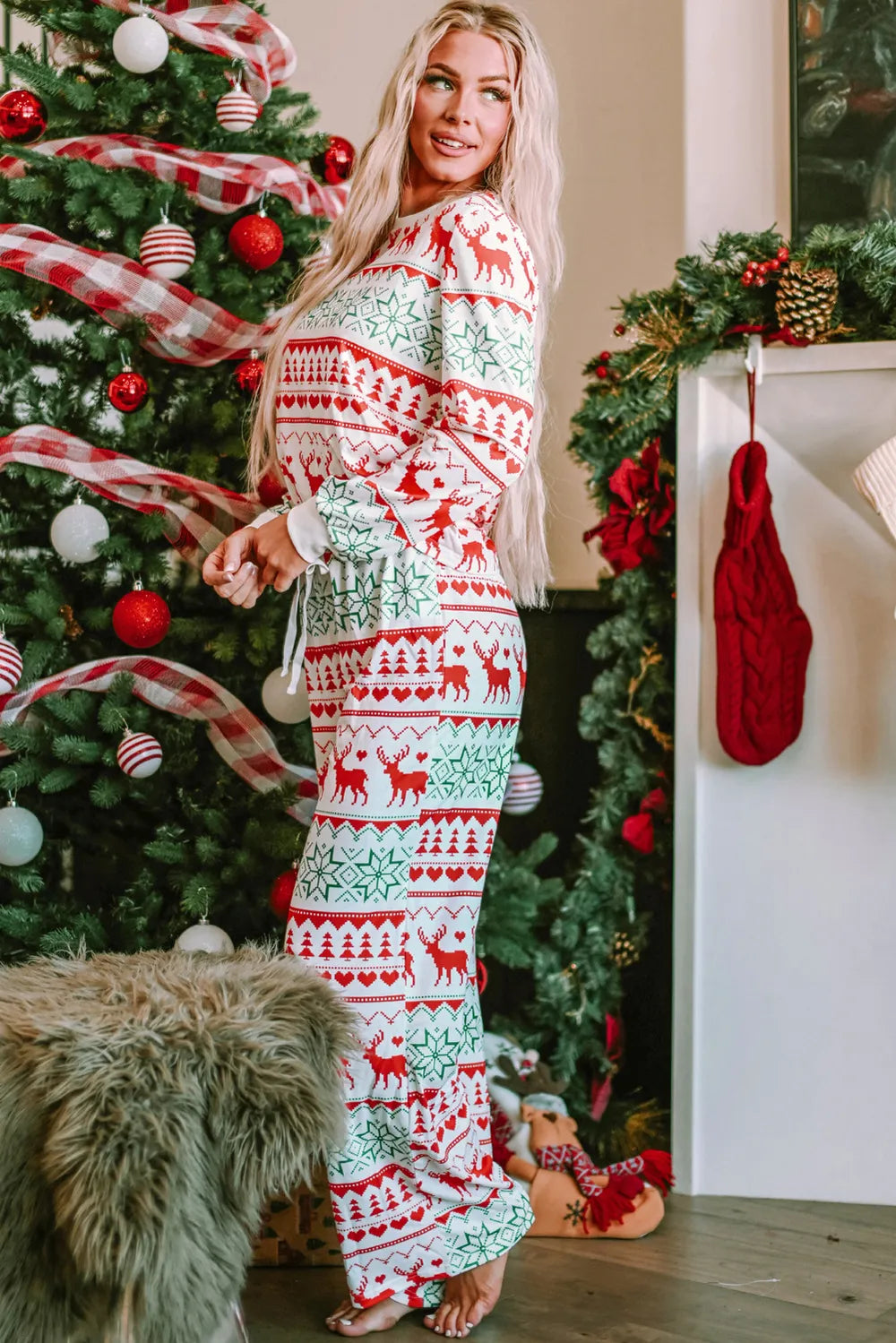 Christmas Element Round Neck Top and Pants Lounge Set - Fashorio