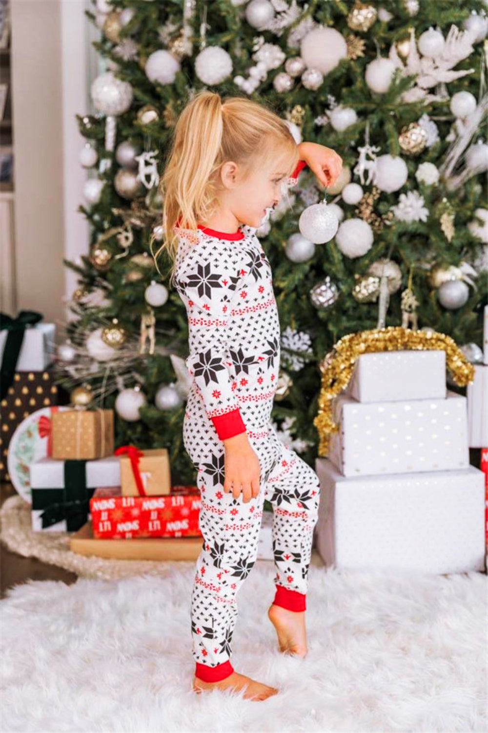 Snowflake Pattern Top and Pants Set - Fashorio