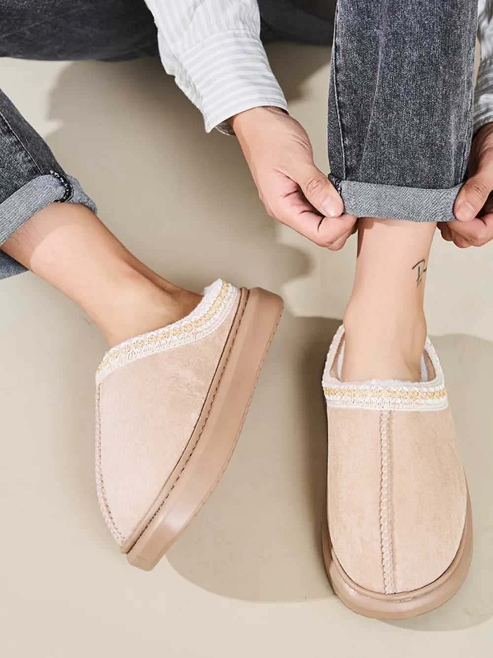 Faux Fur Suede Platform Slippers - Fashorio