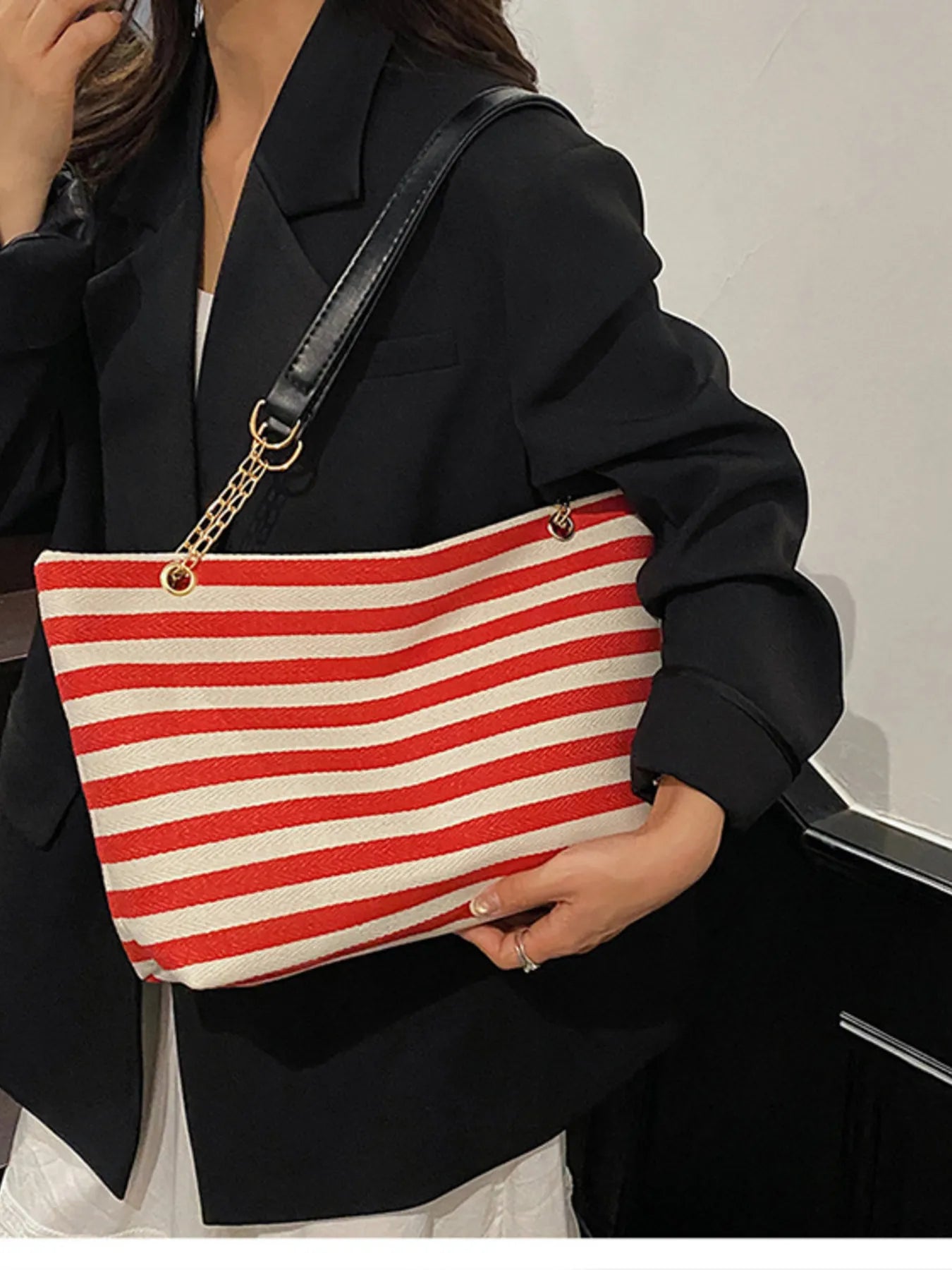 Striped Shoulder Bag with Chain Detail - Fashorio