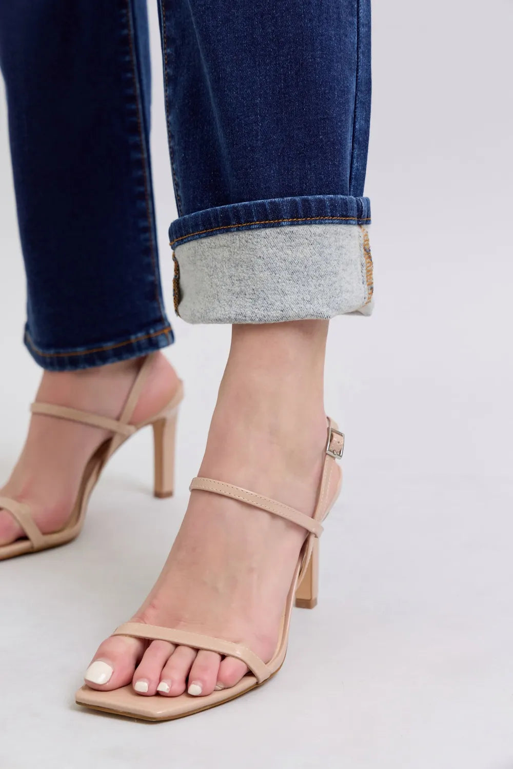 Judy Blue Full Size Washed Straight Leg Jeans with Pockets - Fashorio