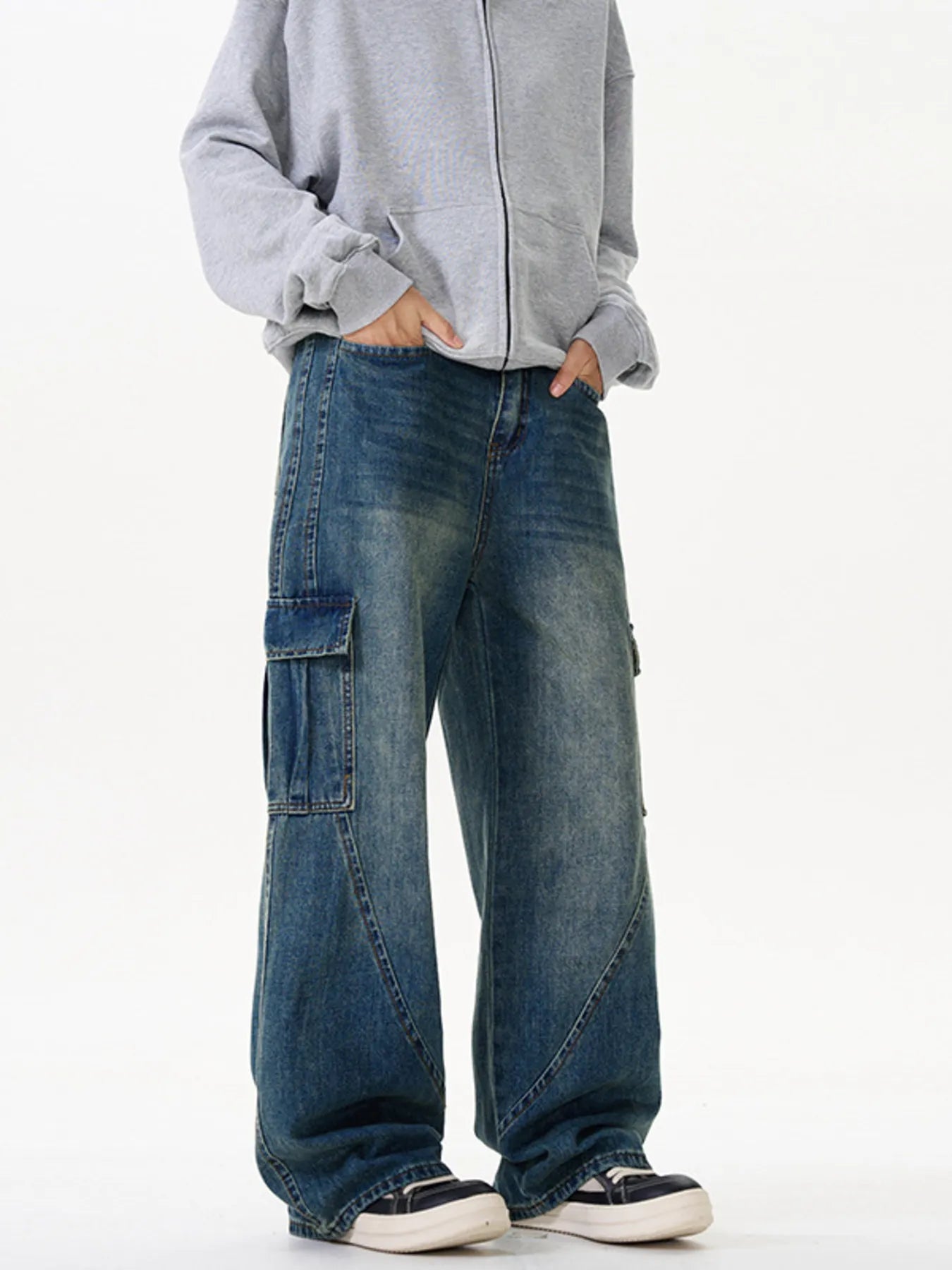 Men's Vintage Washed Wide Leg Cargo Jeans - Fashorio