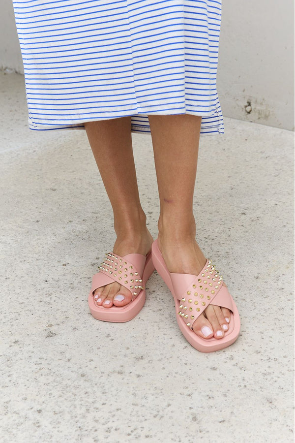 Forever Link Studded Cross Strap Sandals in Blush Blush - Fashorio