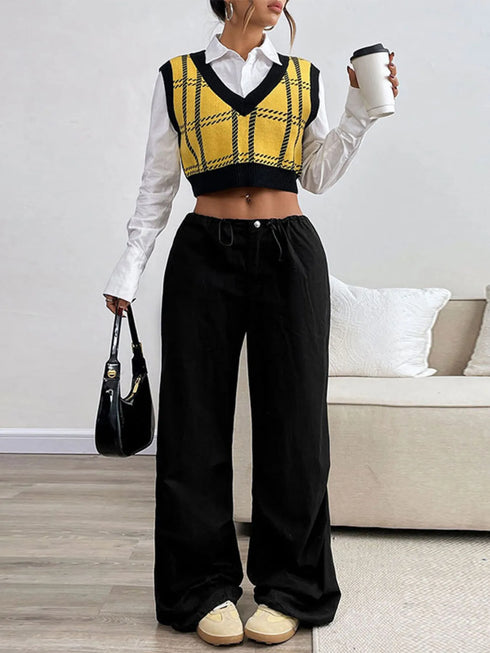 Plaid V-Neck Cropped Sweater Vest - Fashorio