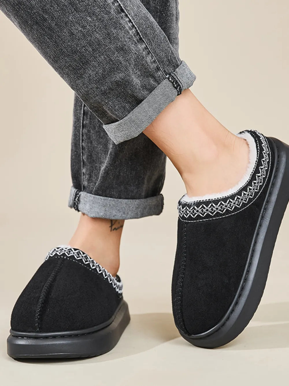 Faux Fur Suede Platform Slippers - Fashorio