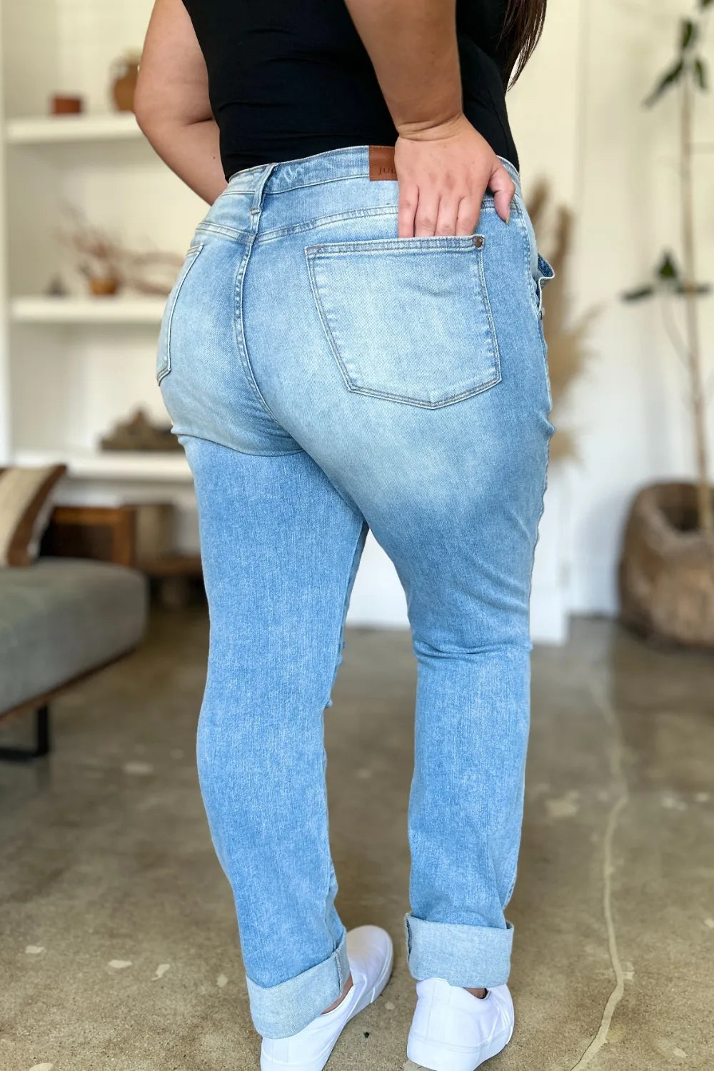 Judy Blue Full Size Distressed Straight Jeans with Patch Pockets - Fashorio