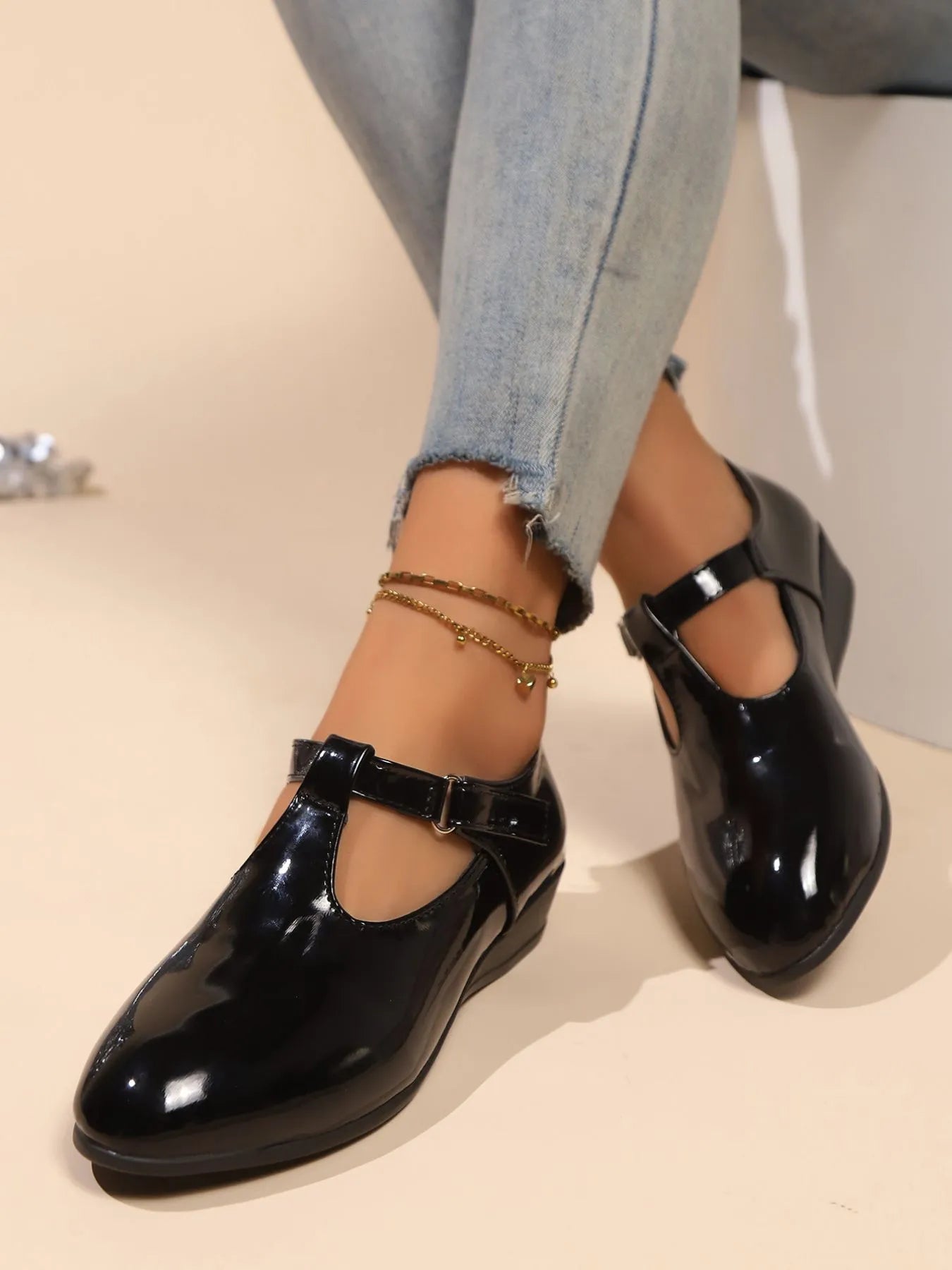 Point Toe Wedge Loafers Black - Fashorio