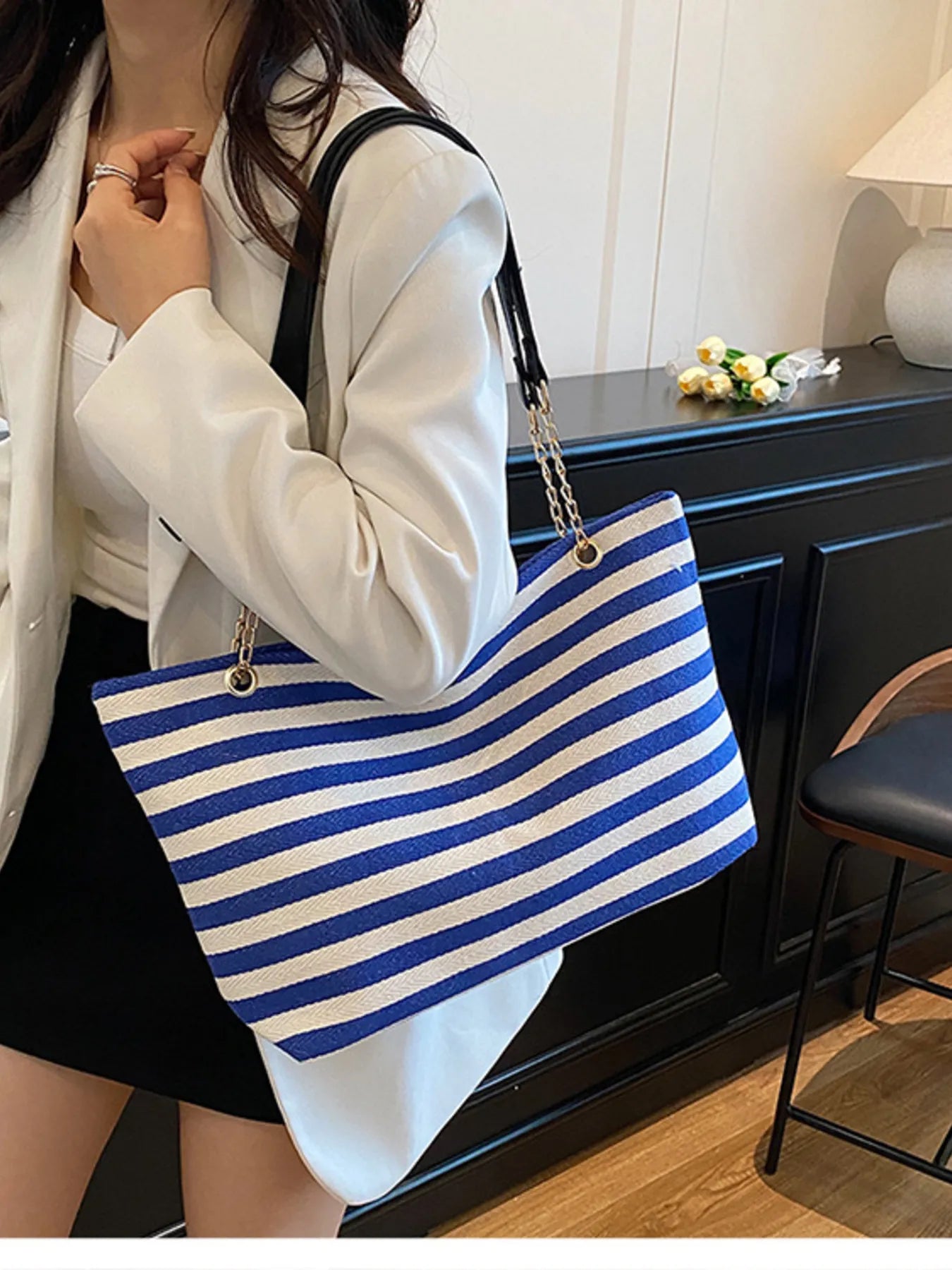 Striped Shoulder Bag with Chain Detail - Fashorio