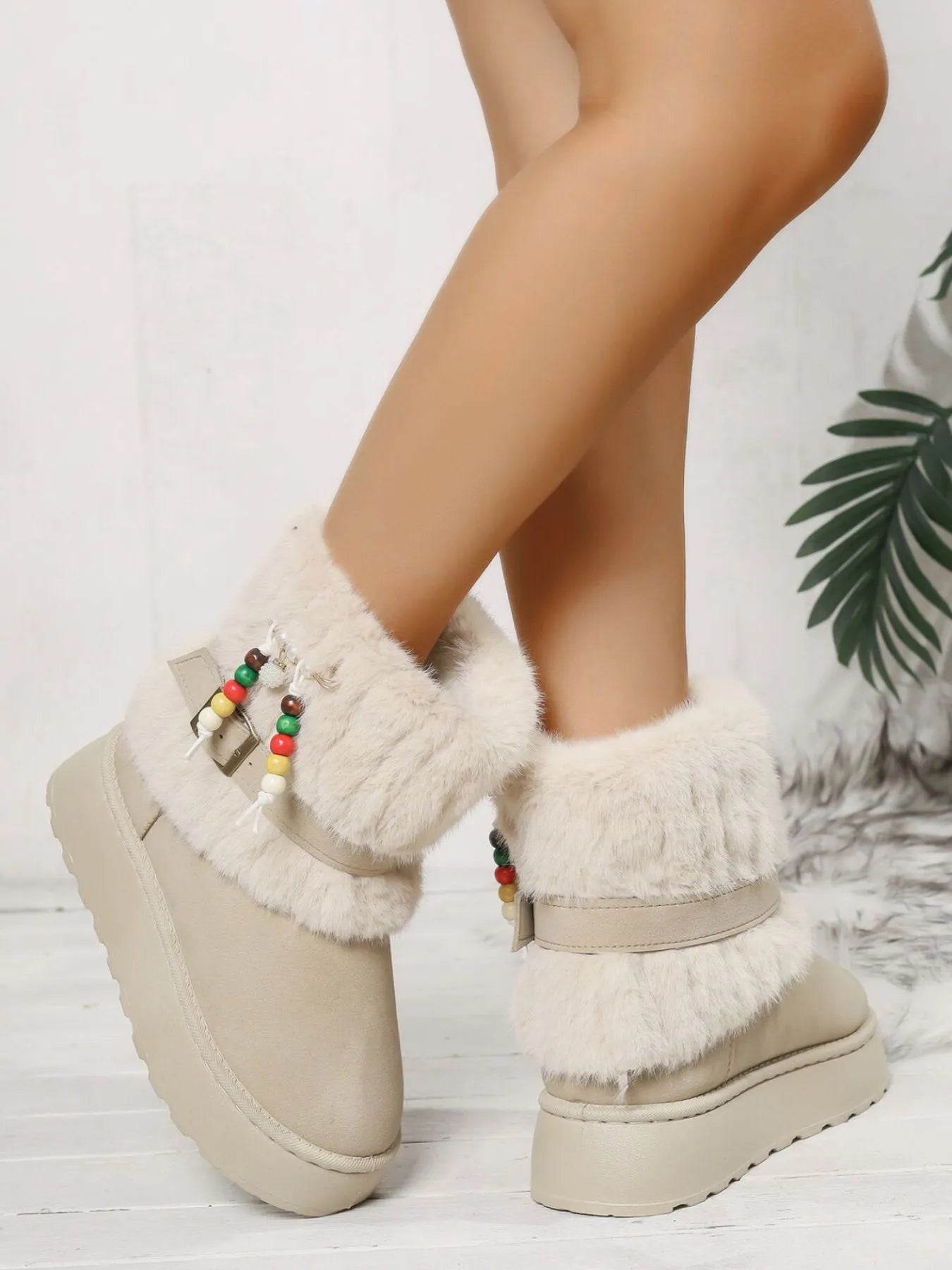 Round Toe Platform Boots - Fashorio