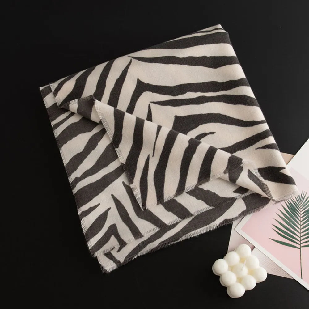 Animal Print Polyester Scarf Black One Size - Fashorio