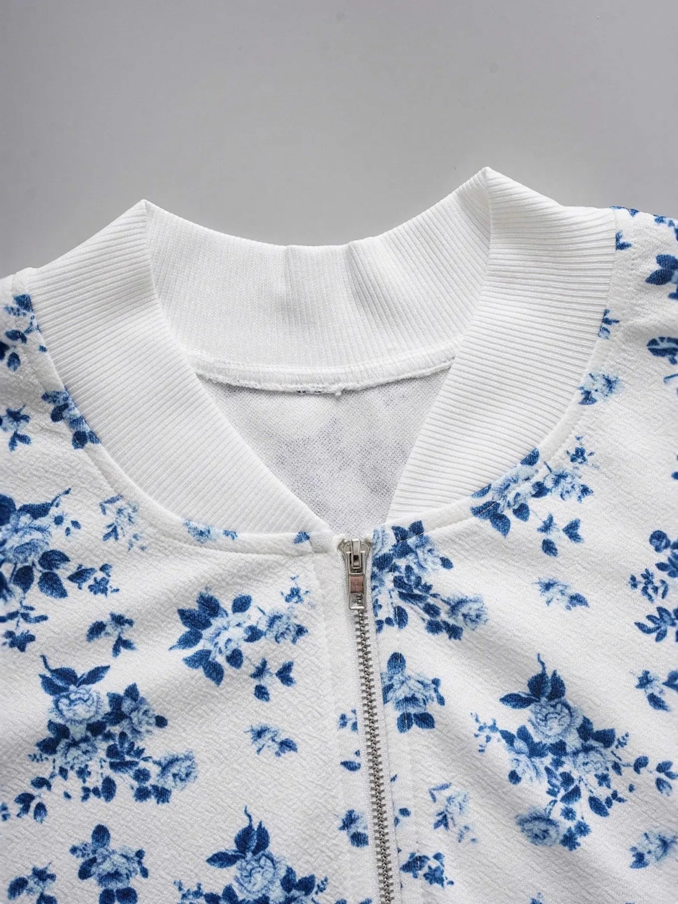 Printed Zip Up Long Sleeve Jacket - Fashorio
