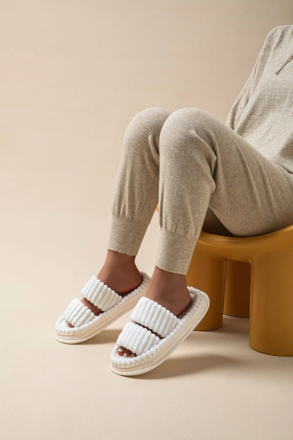 Open Toe Fluff Platform Slippers - Fashorio