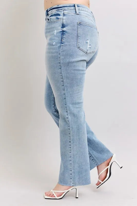 Judy Blue Full Size Mid Rise Light Wash Dad Jeans Plus Size - Fashorio