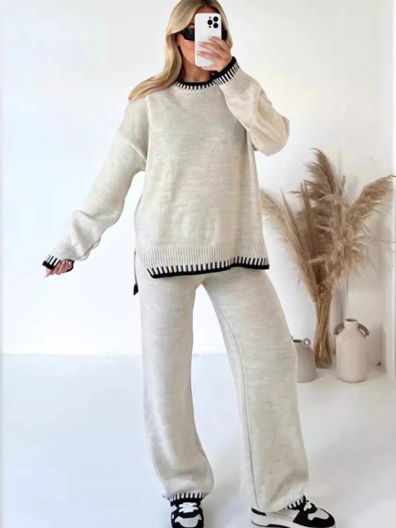 Contrast Trim Round Neck Top and Pants Sweater Set - Fashorio