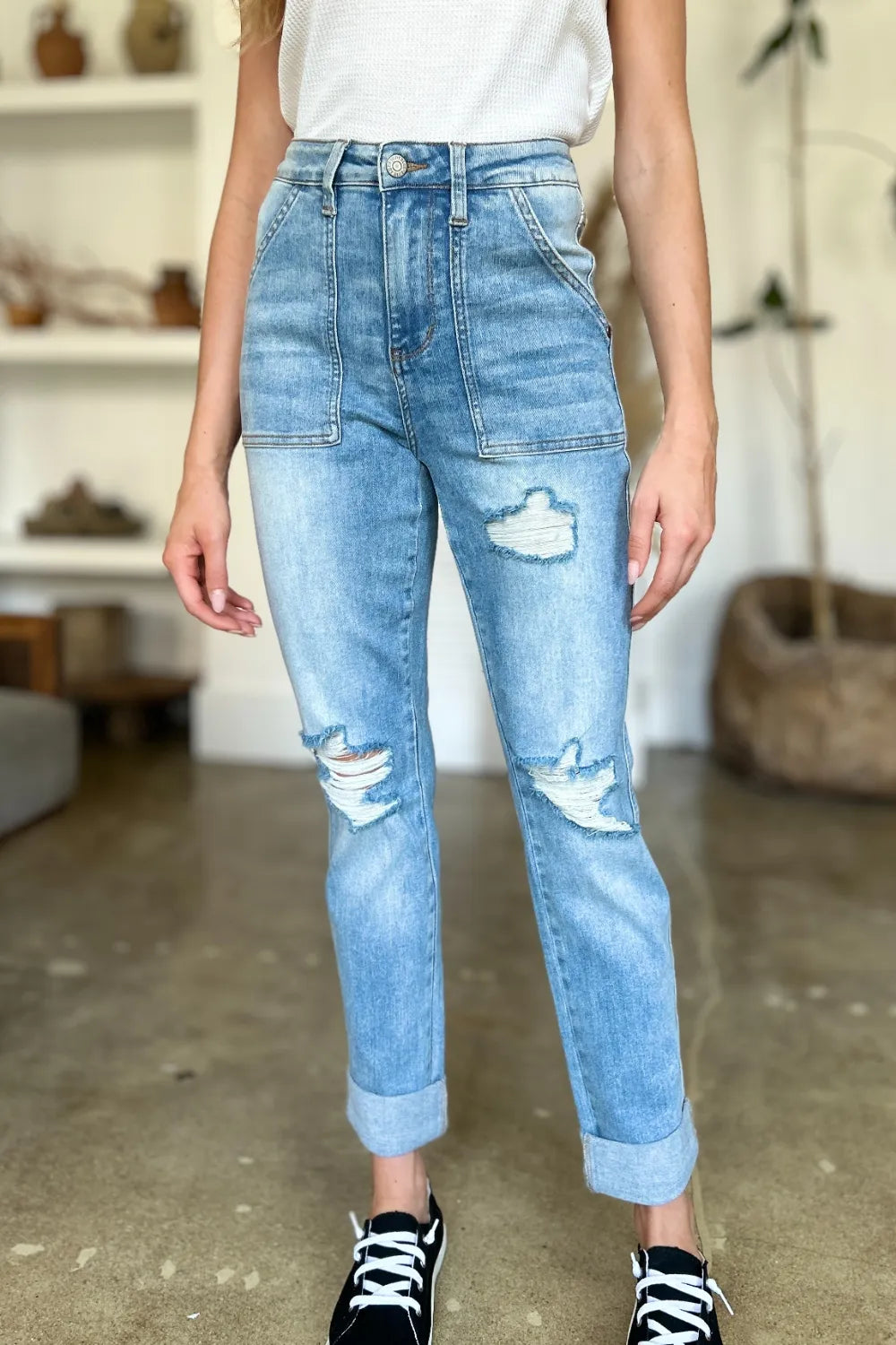 Judy Blue Full Size Distressed Straight Jeans with Patch Pockets - Fashorio