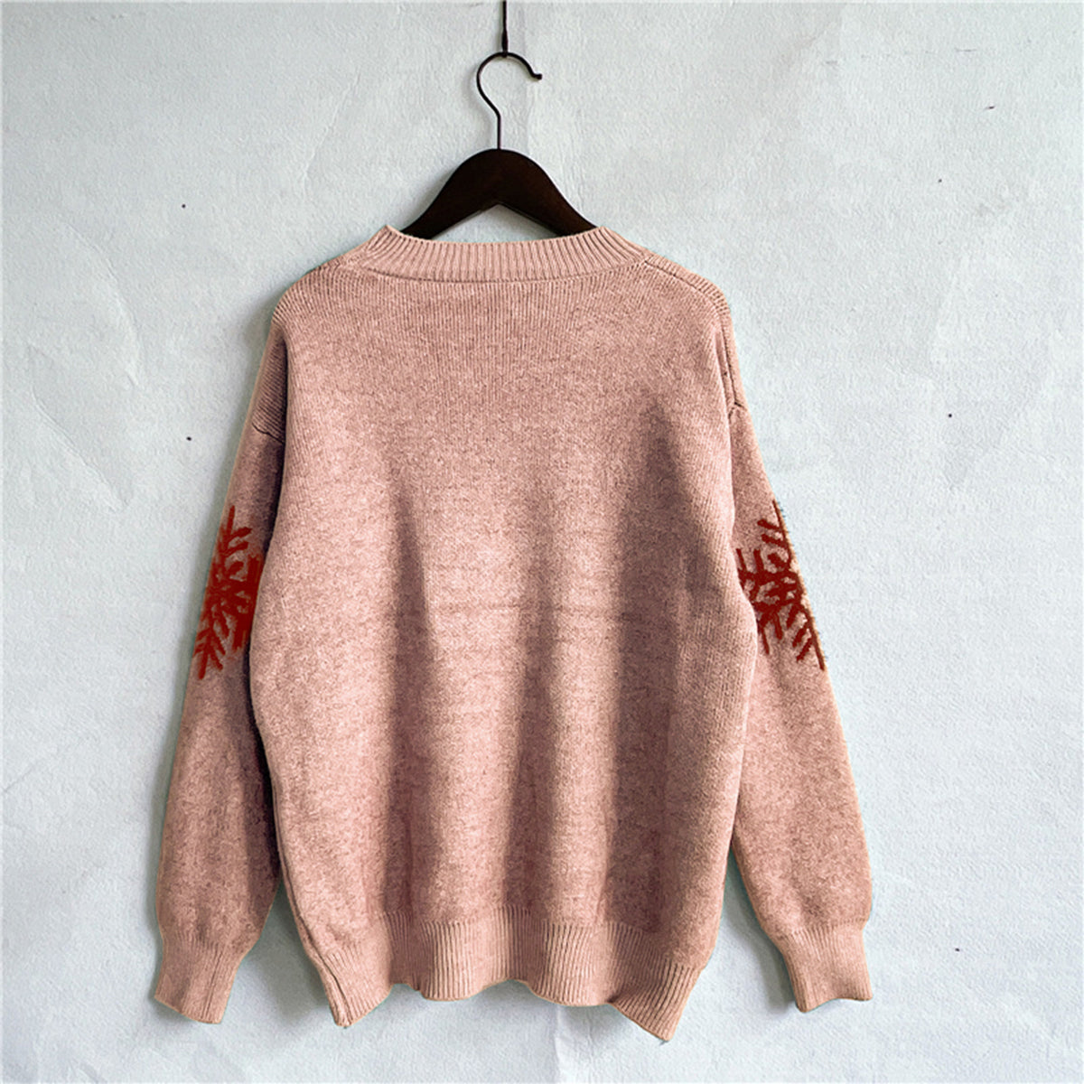 Reindeer and Snowflake Pattern Sweater - Fashorio