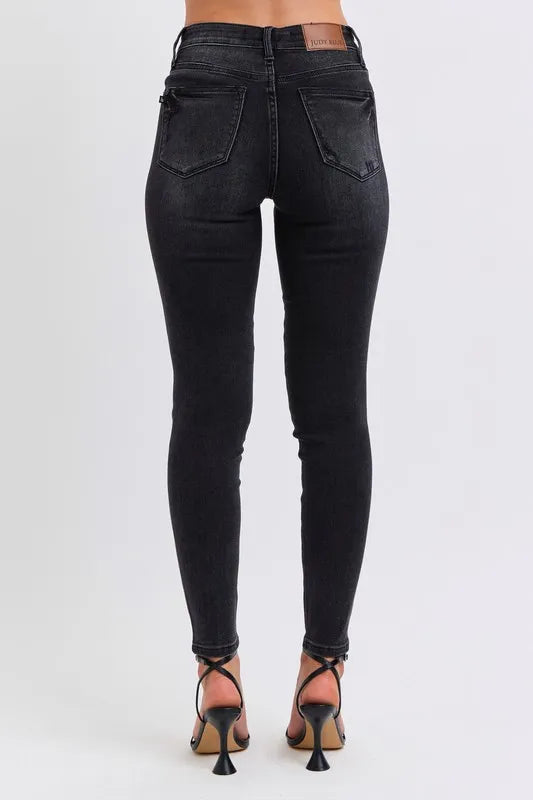 Judy Blue Plus Size Mid Rise Tummy Control Skinny Jeans – Flattering Fit - Fashorio