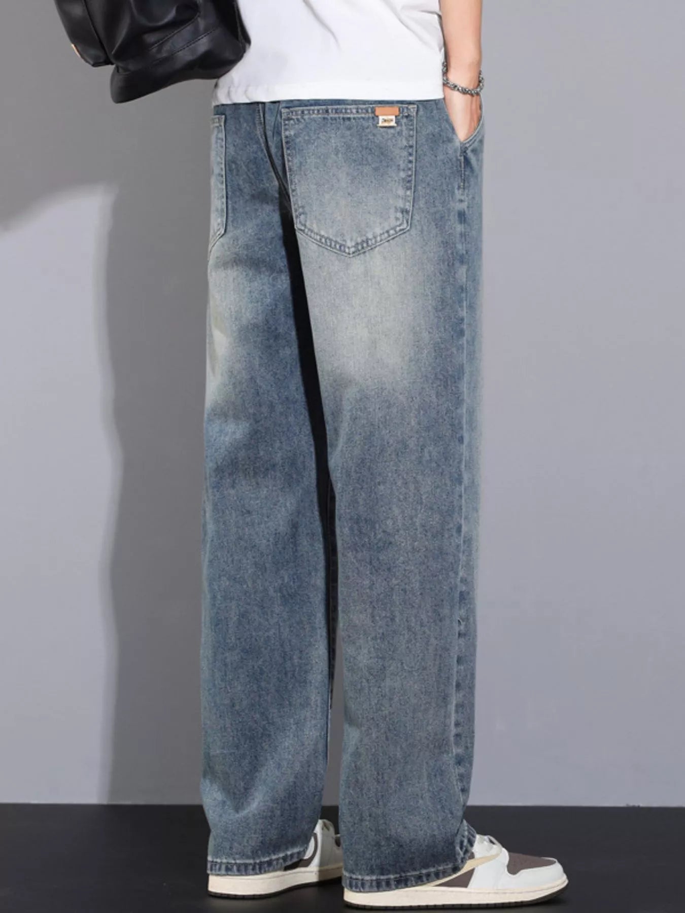 Men's Plus Size Pocketed Wide Leg Jeans - Fashorio