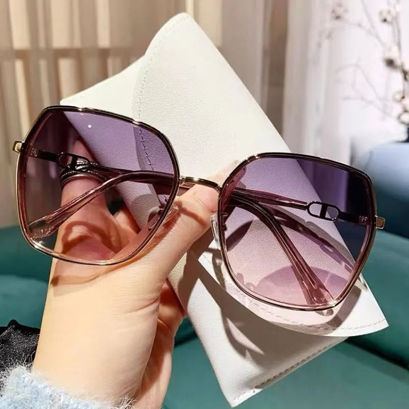 Square Frame Fashion Sunglasses styleF One Size - Fashorio