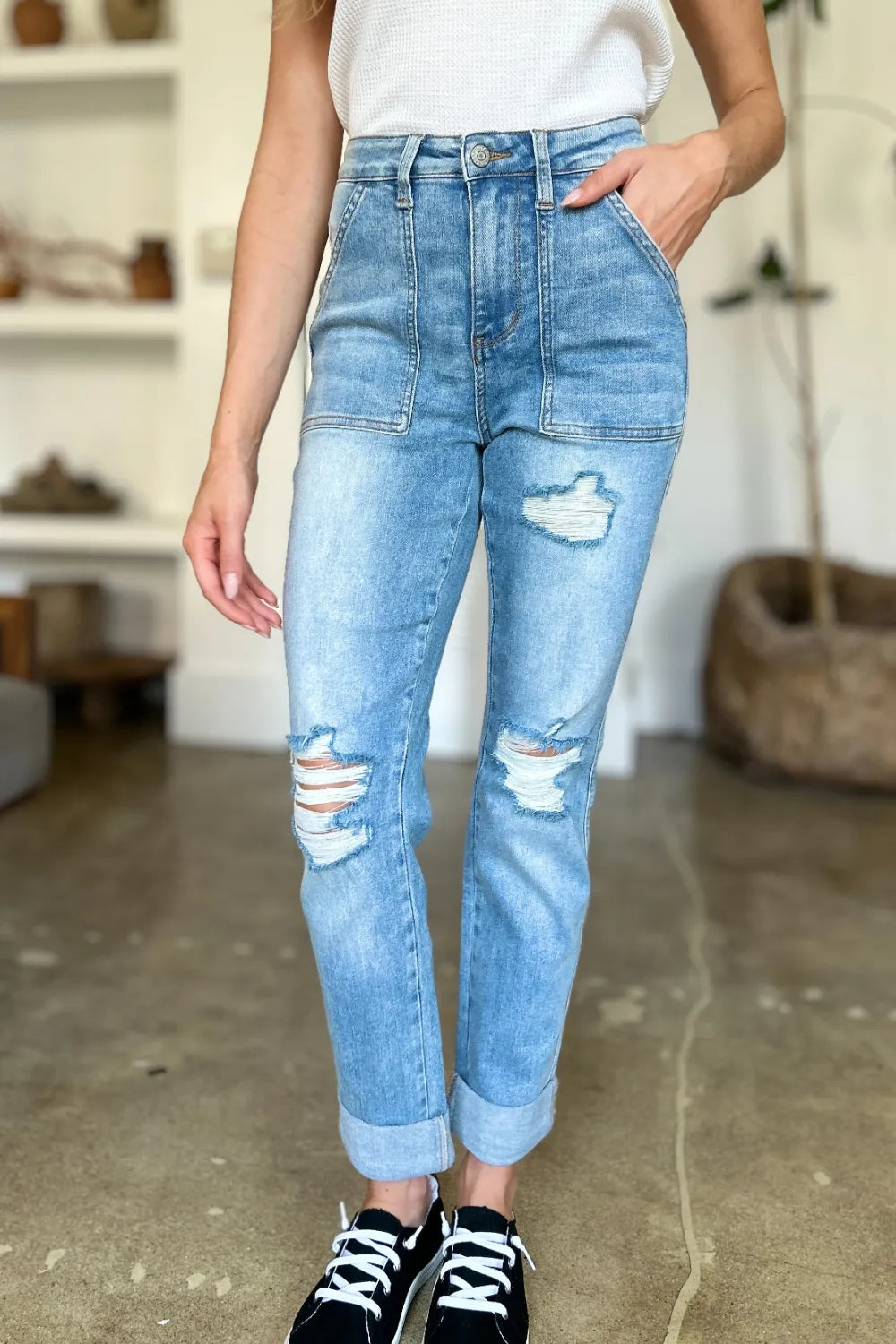 Judy Blue Full Size Distressed Straight Jeans with Patch Pockets - Fashorio