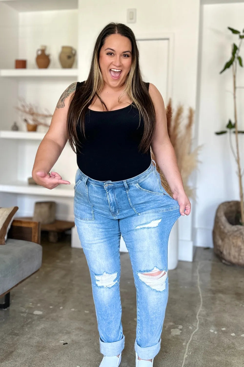 Judy Blue Full Size Distressed Straight Jeans with Patch Pockets - Fashorio