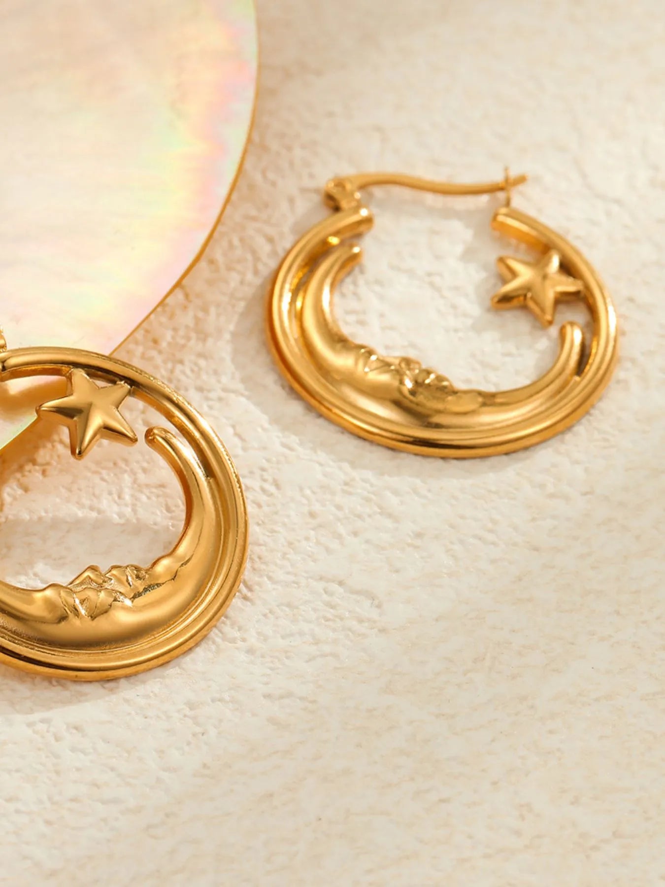 18K Gold-Plated Crescent Moon Star Hoop Earrings - Fashorio