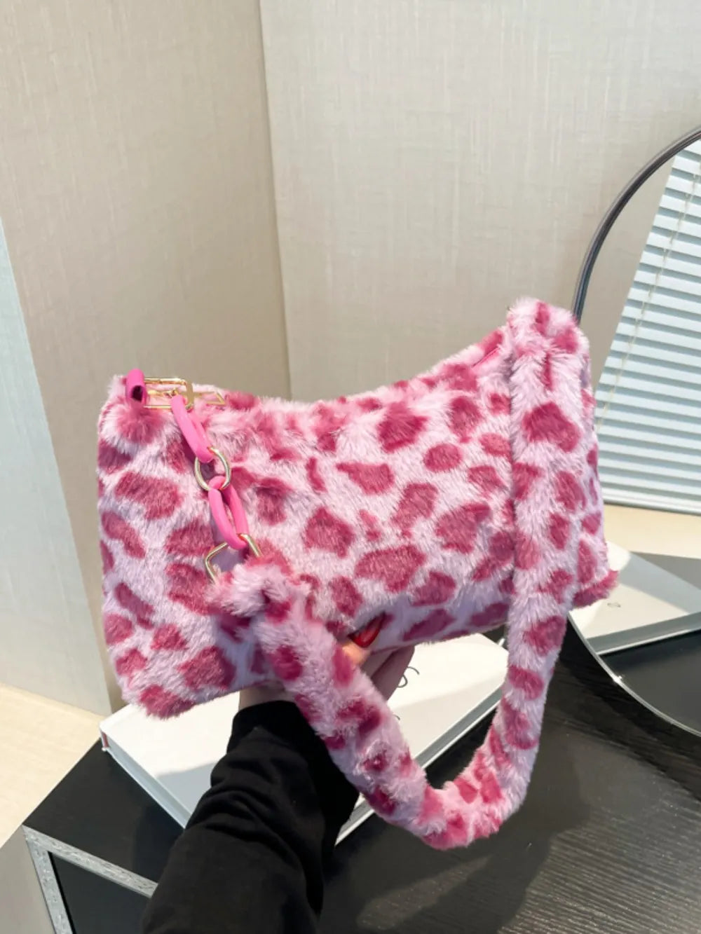 Leopard Fluff Shoulder Bag Fuchsia Pink One Size - Fashorio