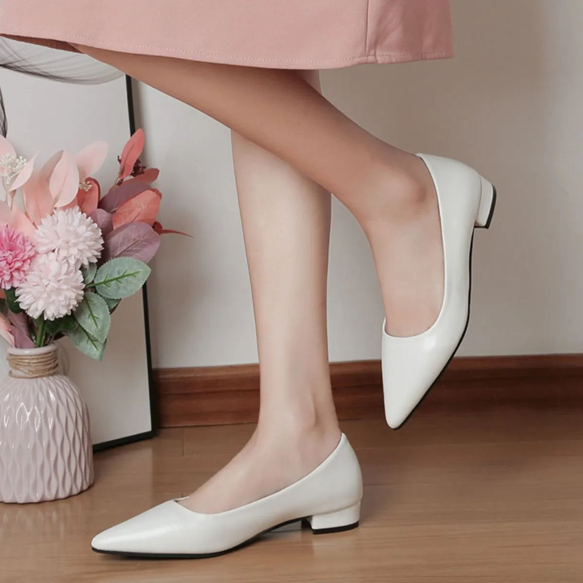 Pointed Toe Low Heel Pump White - Fashorio