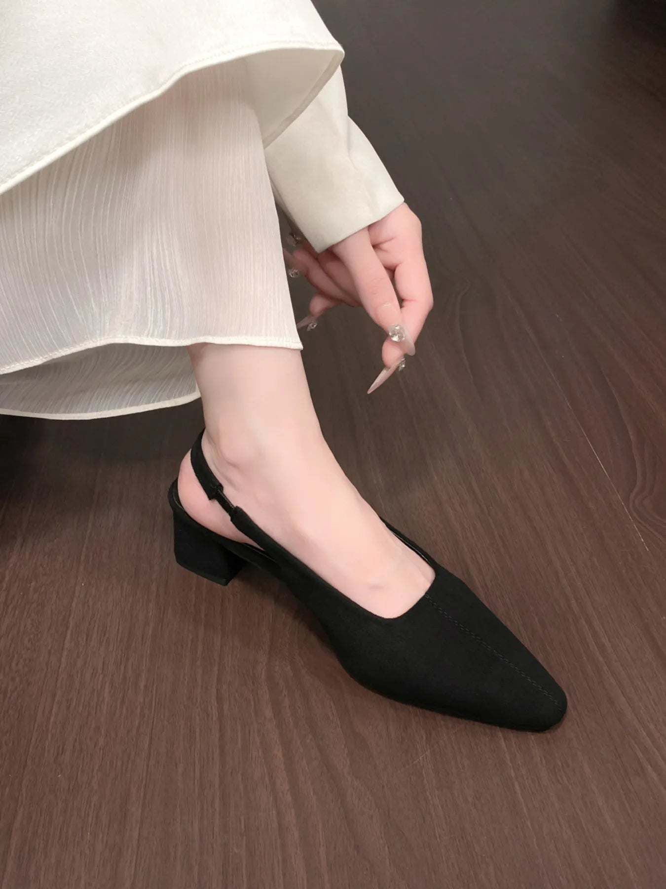 Point Toe Block Heel Pumps - Fashorio