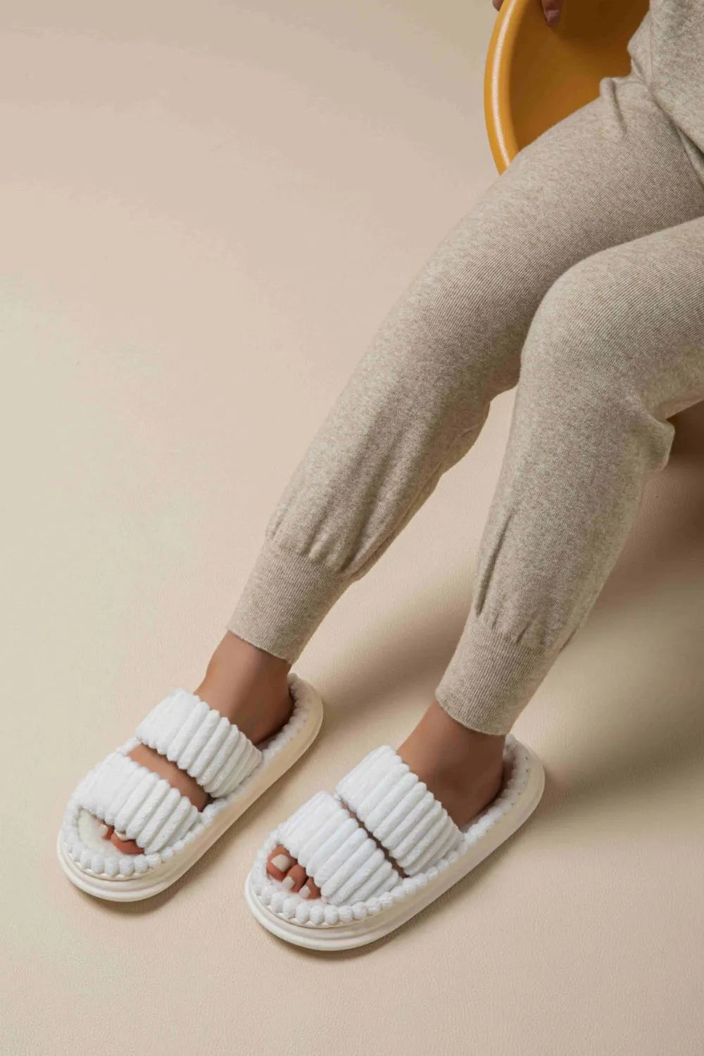 Open Toe Fluff Platform Slippers White - Fashorio