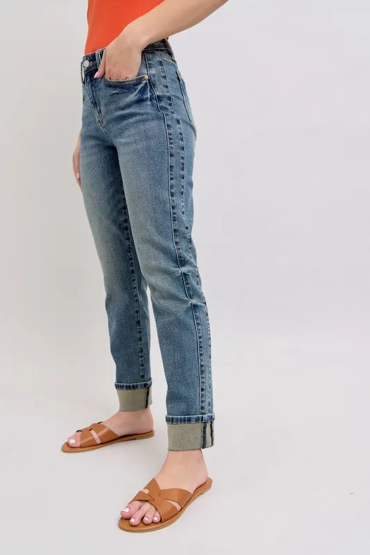 Judy Blue Full Size Mid Rise Vintage Wash Double Roll Cuff Boyfriend Jeans Plus Size - Fashorio