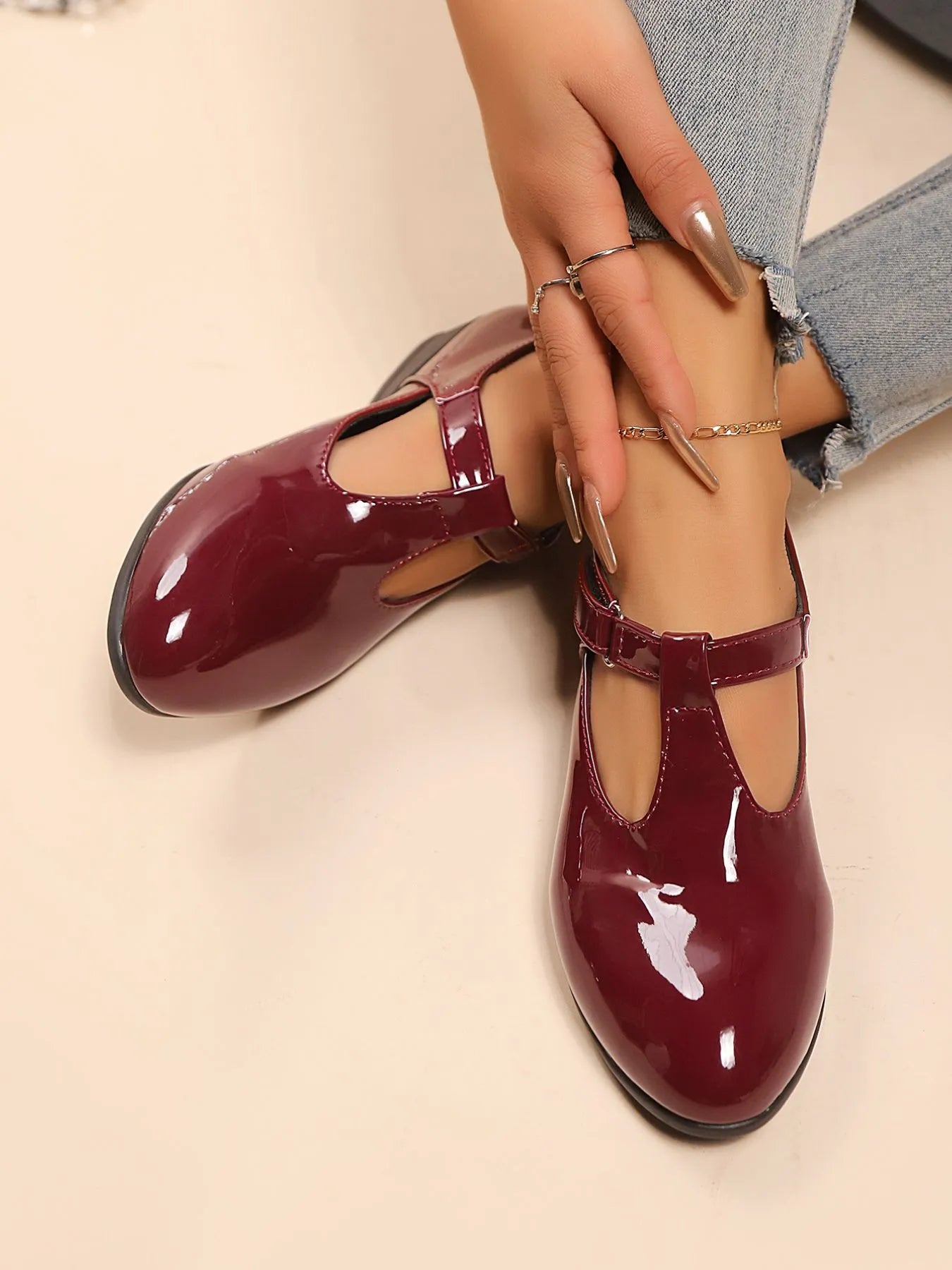 Point Toe Wedge Loafers Burgundy - Fashorio