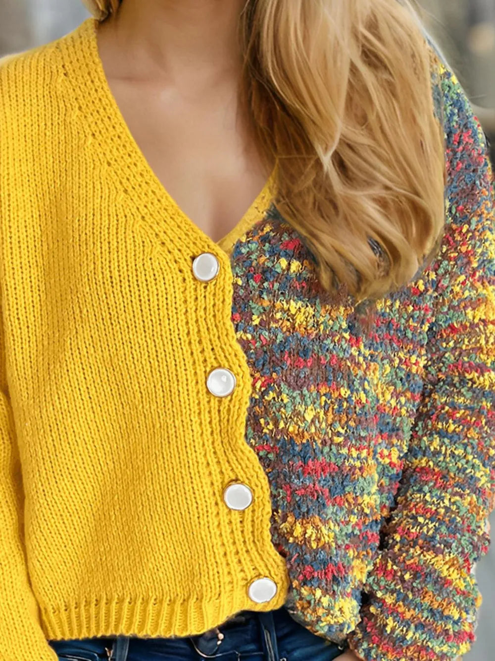 Contrast Button Up V-Neck Cropped Cardigan - Fashorio