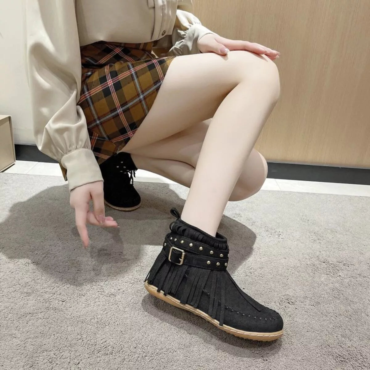 Fringe Round Toe Boots Black - Fashorio
