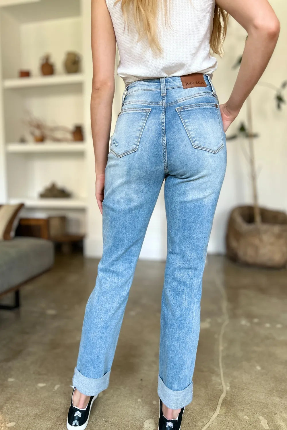 Judy Blue Full Size Distressed Straight Jeans with Patch Pockets - Fashorio